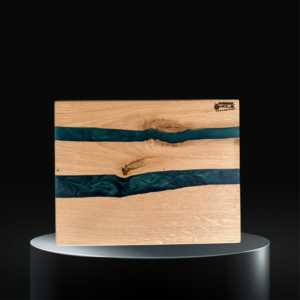 Servierbrett aus Eichenholz mit grünem Epoxidharz